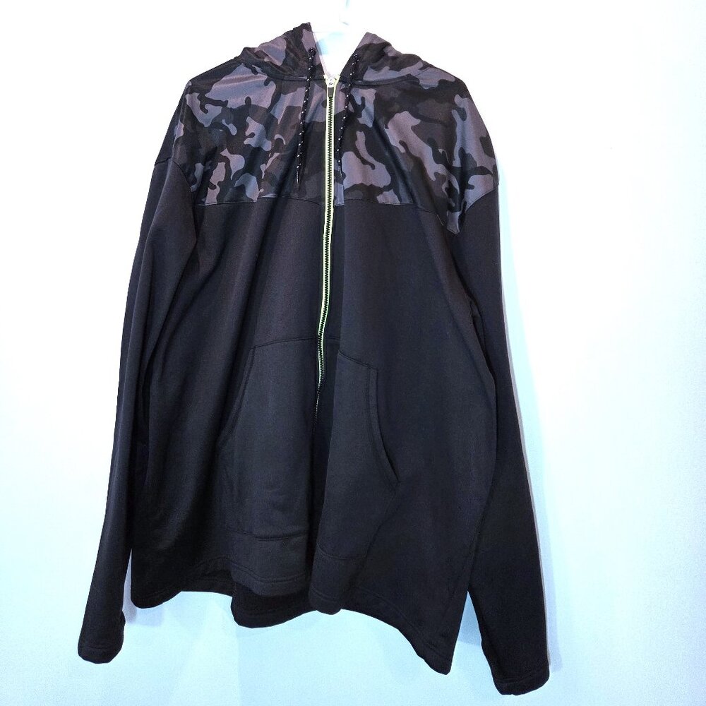 NWOT Foundry Hoodie Size 3XL